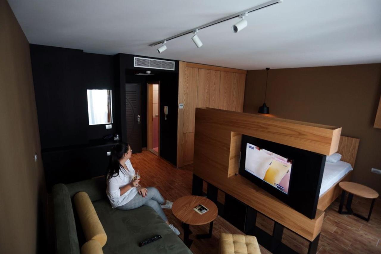Alvin Comfort Hotel Kryemëdhej